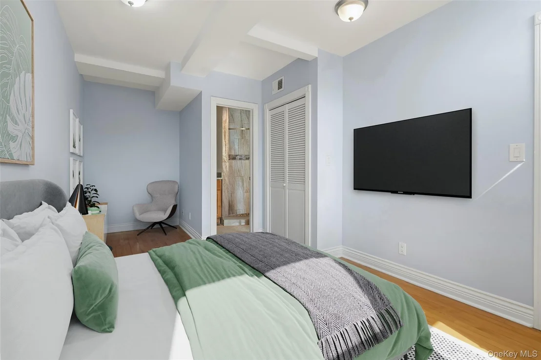 Photo of Unit PH4 at 88 Broadway