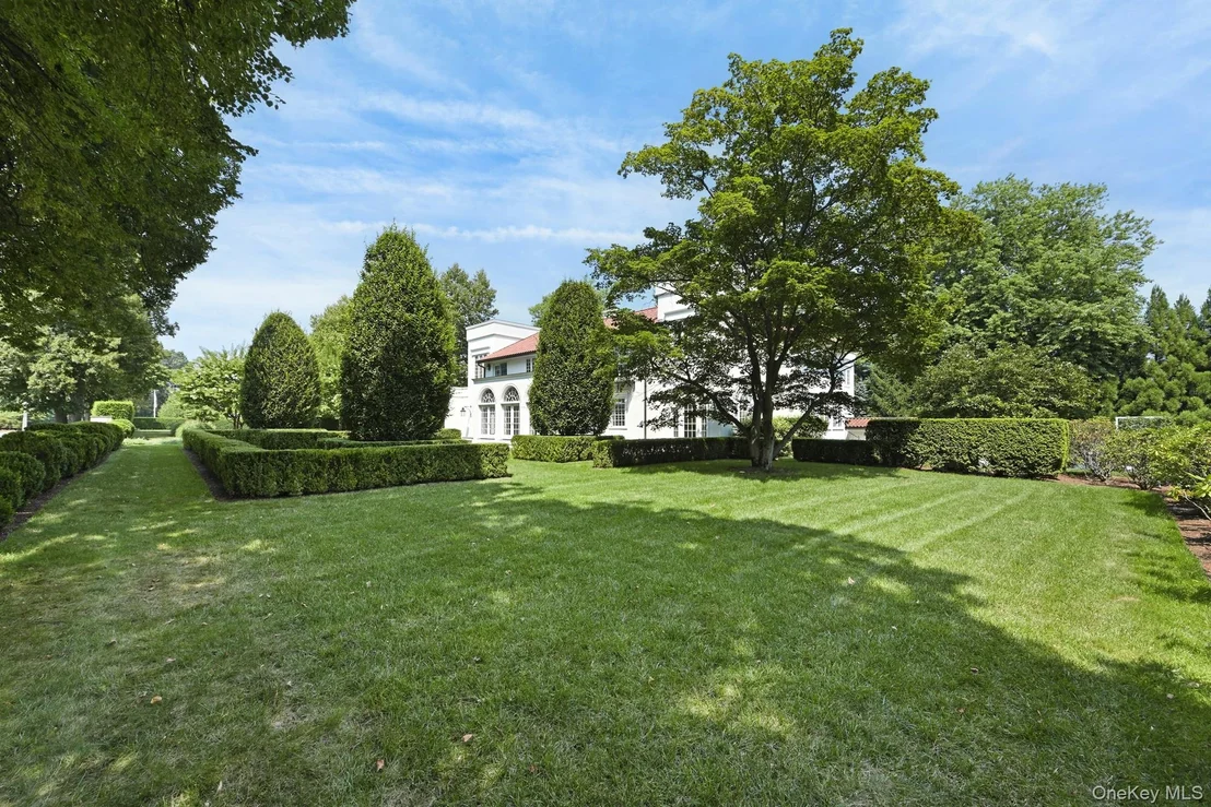 Photo of 73 Park Drive S