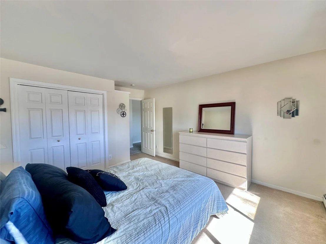 Photo of Unit 19B at 2449 Union Blvd