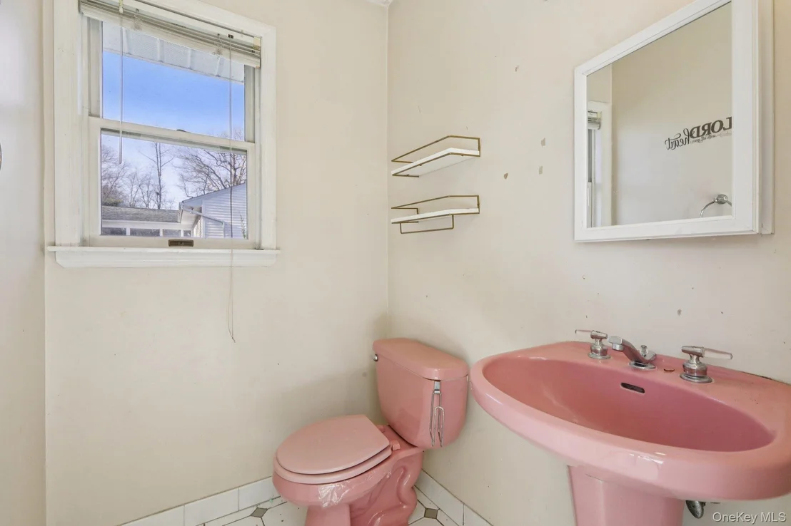 Photo of 11 Centennial Drive