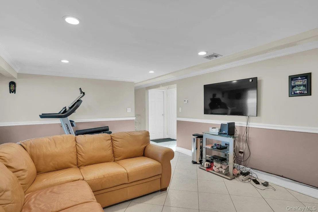 Photo of 25 Heather Crescent