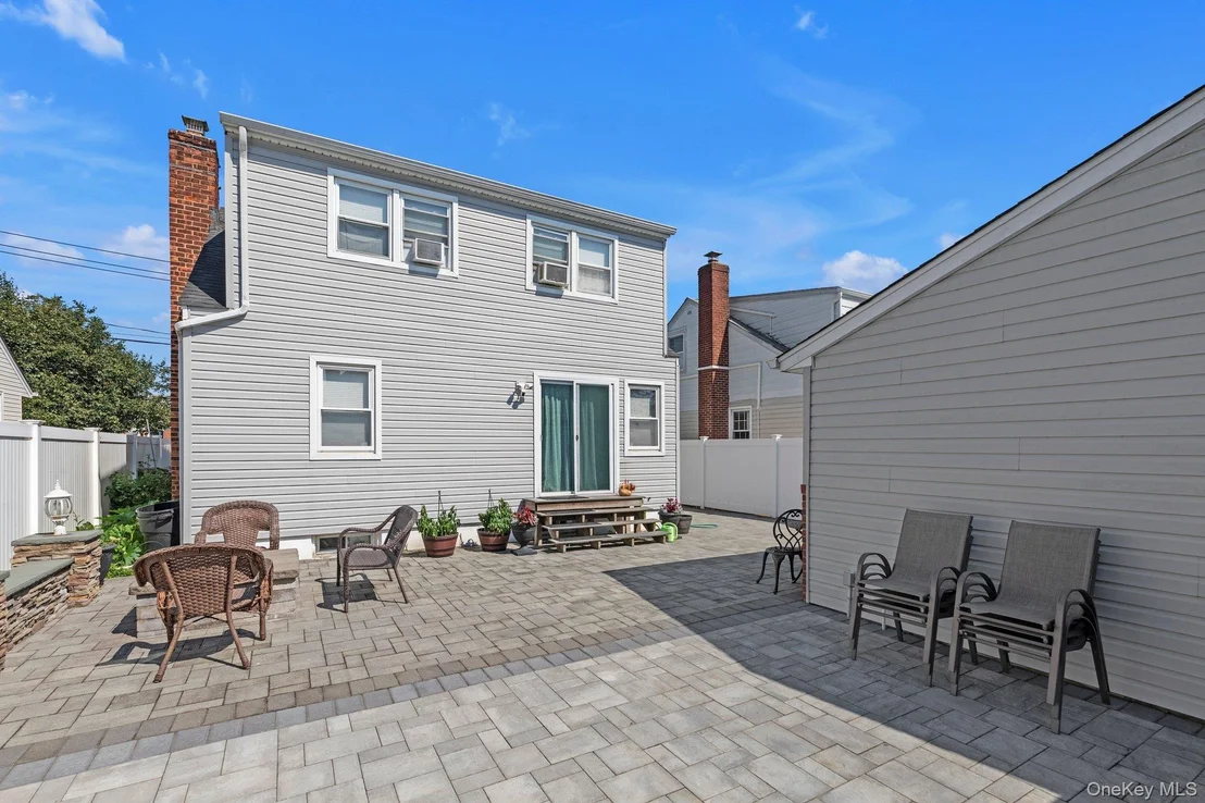 Photo of 36 Semton Boulevard
