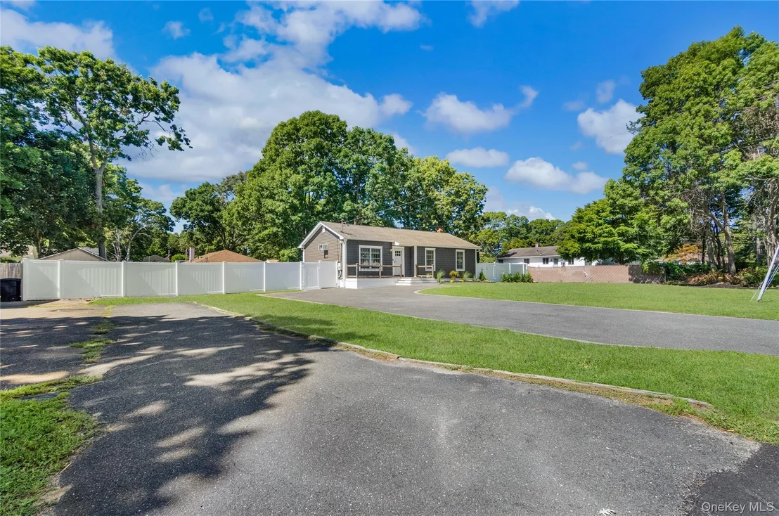 Photo of 108 Floyd Road