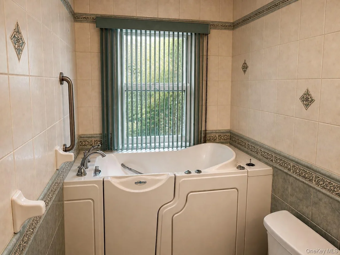 Photo of 370 Washington Avenue