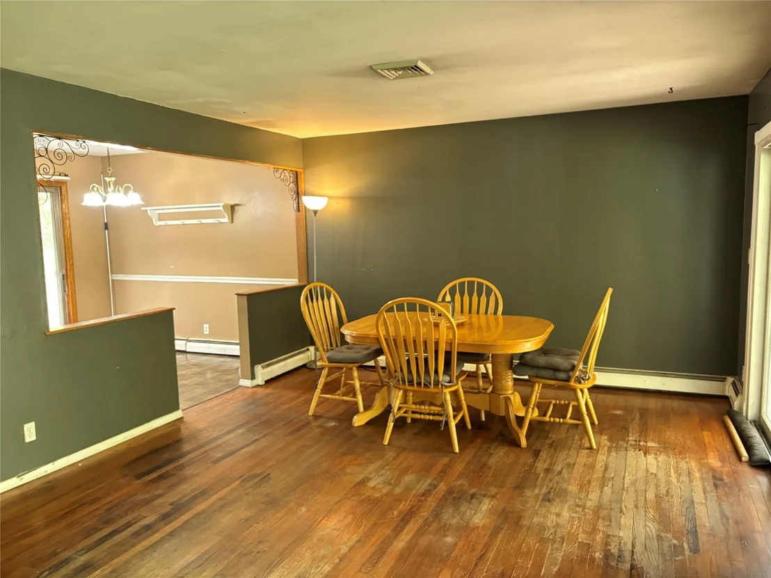 Photo of 10 Fox Hill Road