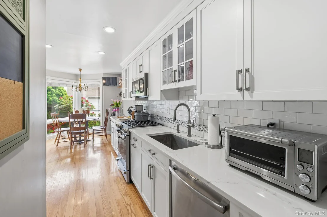 Photo of 6 Spring Pond Drive