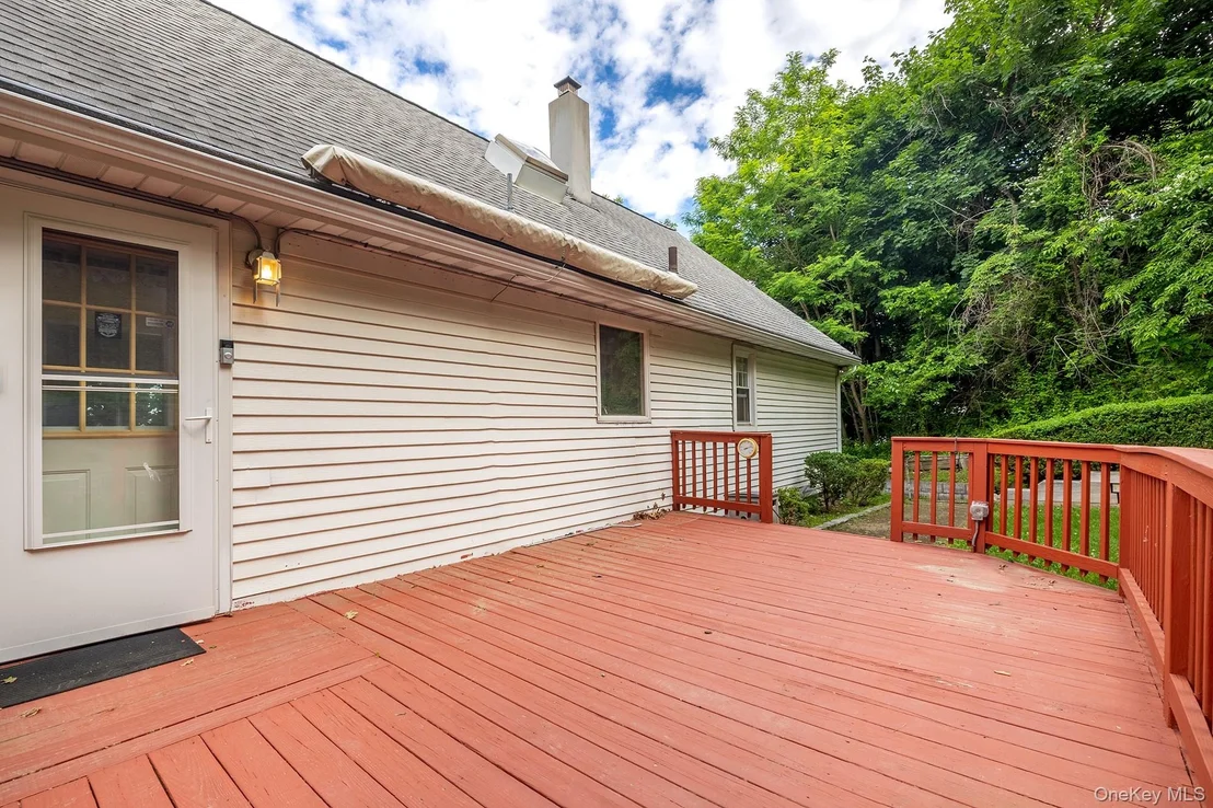 Photo of 5 Meadowbrook Drive