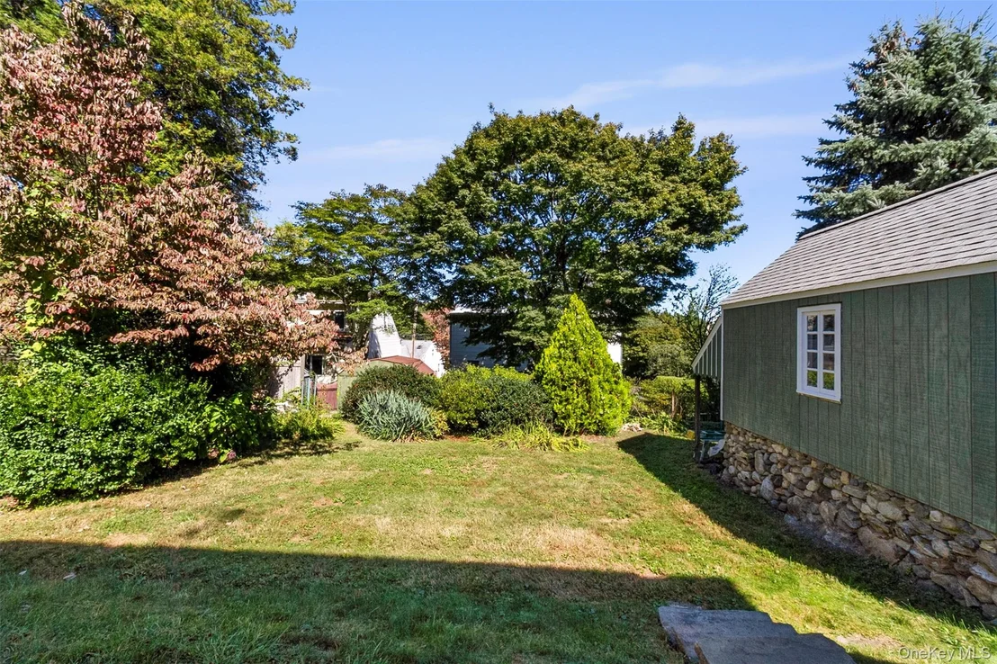 Photo of 15 Davis Avenue