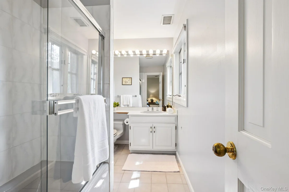 Photo of 90 Greenhaven Road