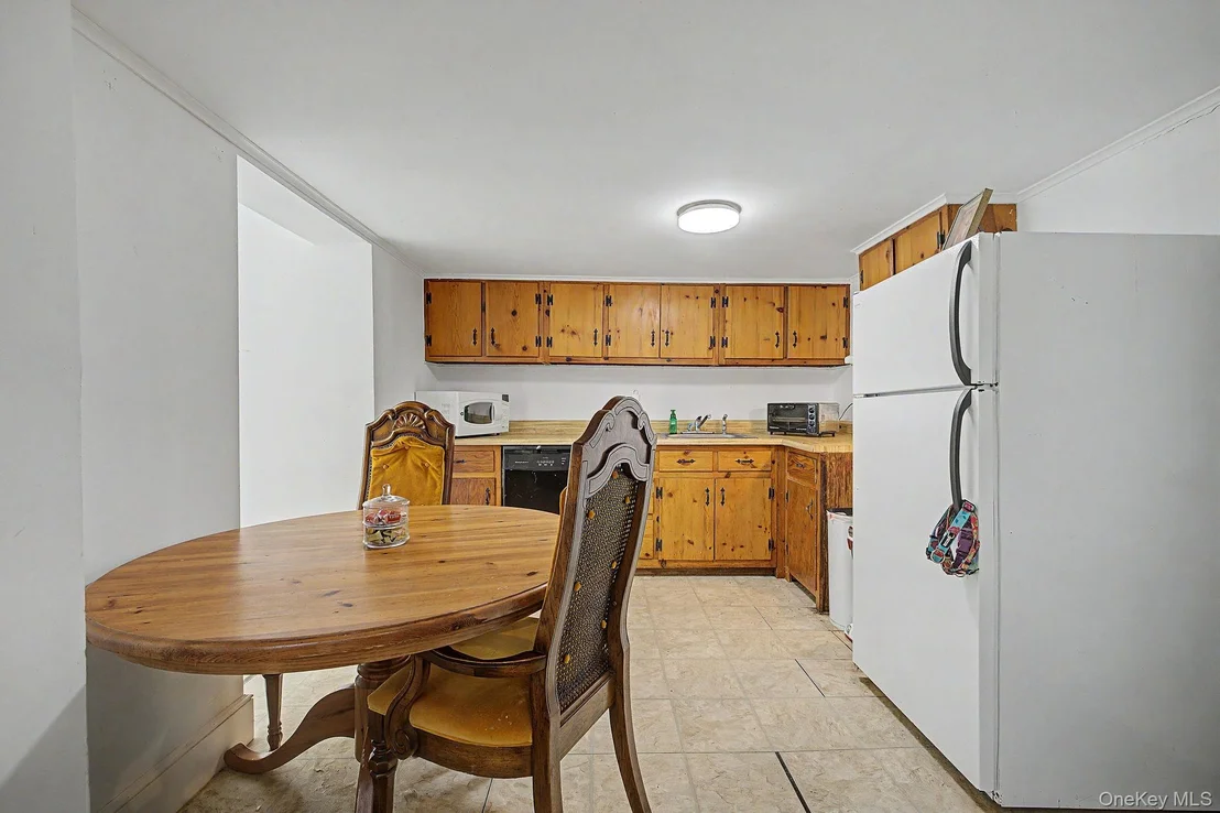 Photo of 121 Putnam Drive