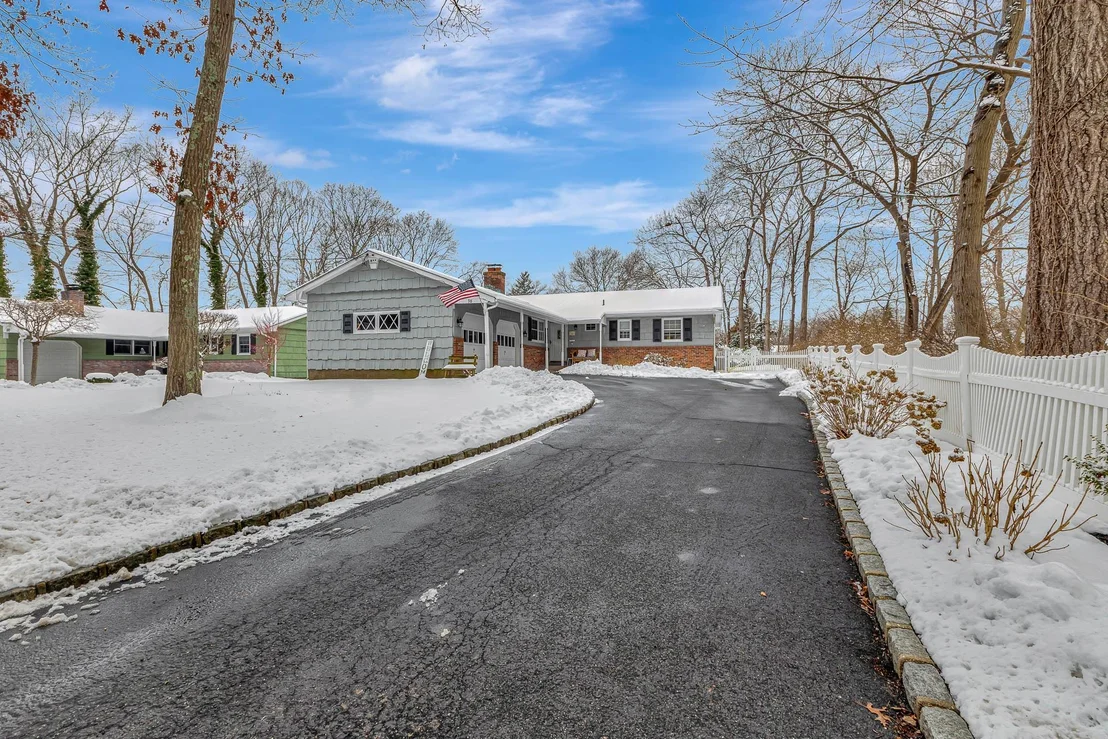 Photo of 98 Hillside Avenue