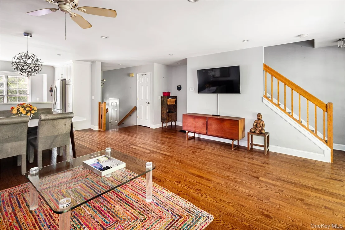 Photo of 1802 Regent Drive