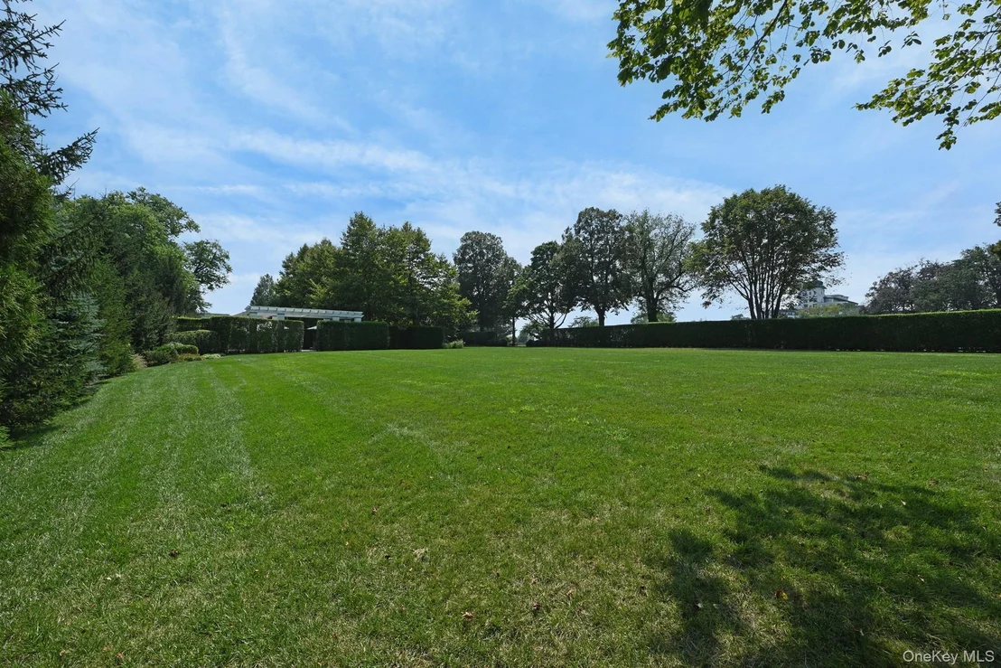 Photo of 73 Park Drive S