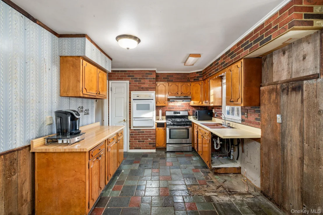 Photo of 50 Brola Road