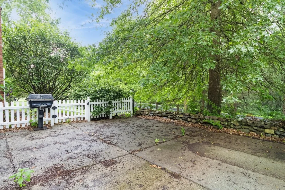 Photo of 2 Demarest Road