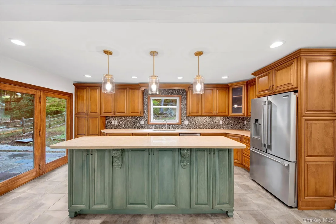 Photo of 23 Tatomuck Road