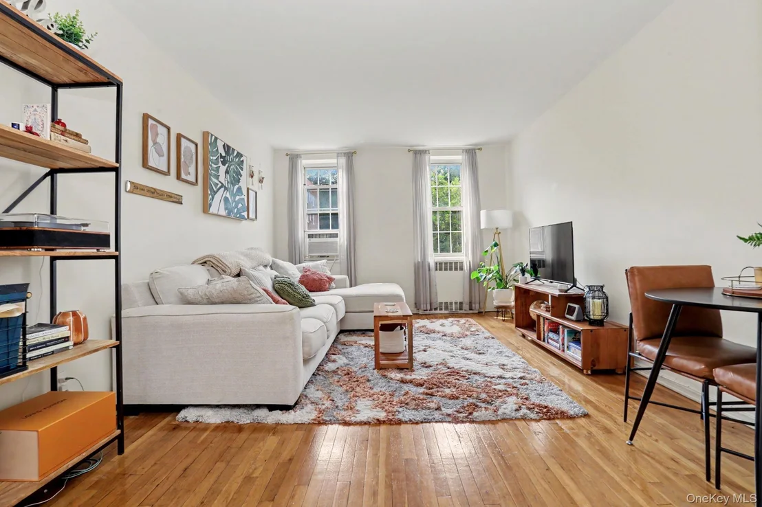 Photo of Unit B47 at 776 Bronx River