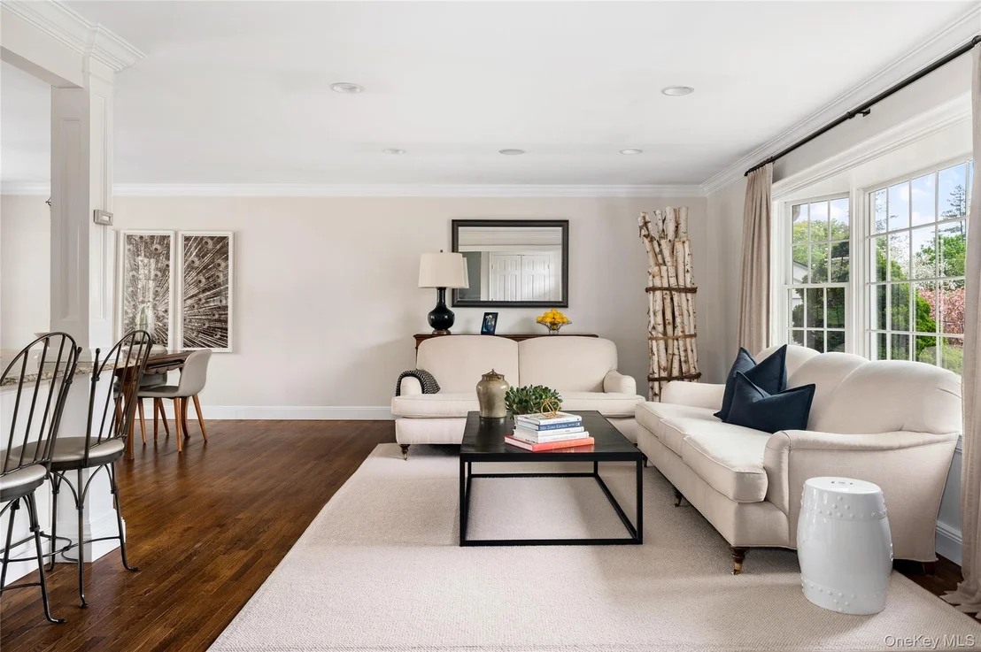 Photo of 8 Evergreen Row