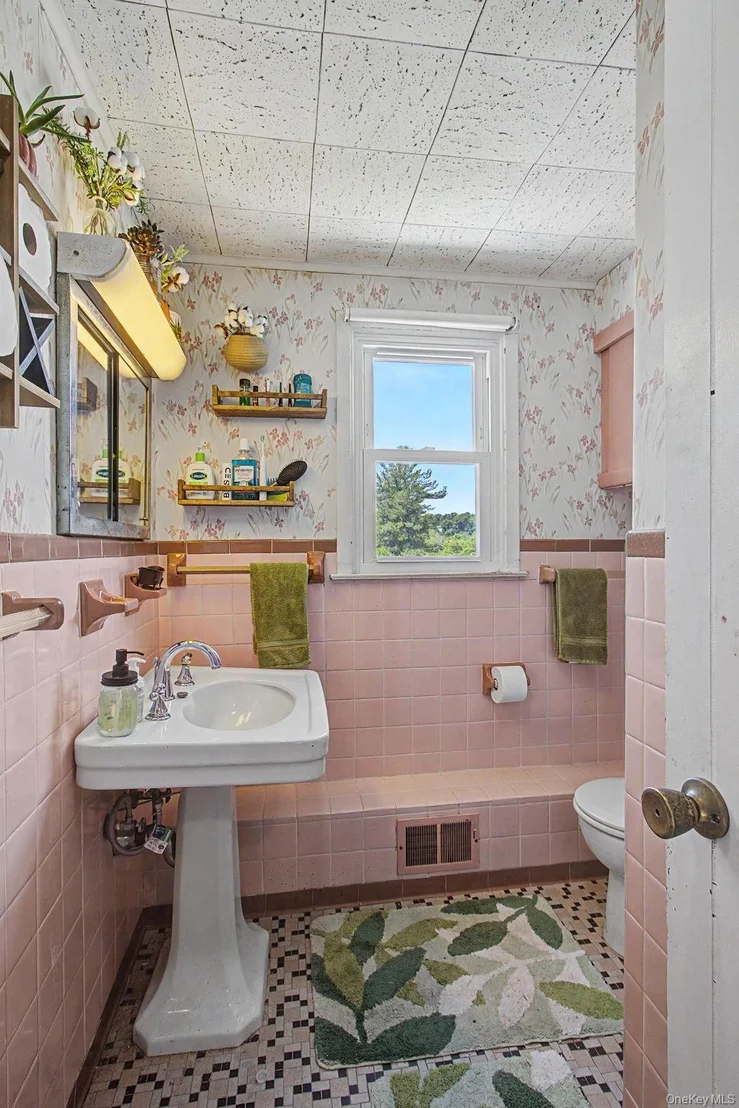 Photo of 15 Beverly Road