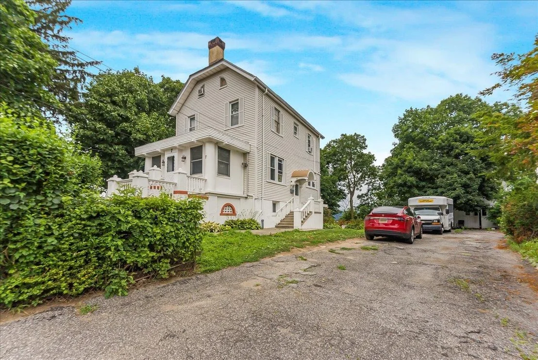 Photo of 7 Wellesley Avenue