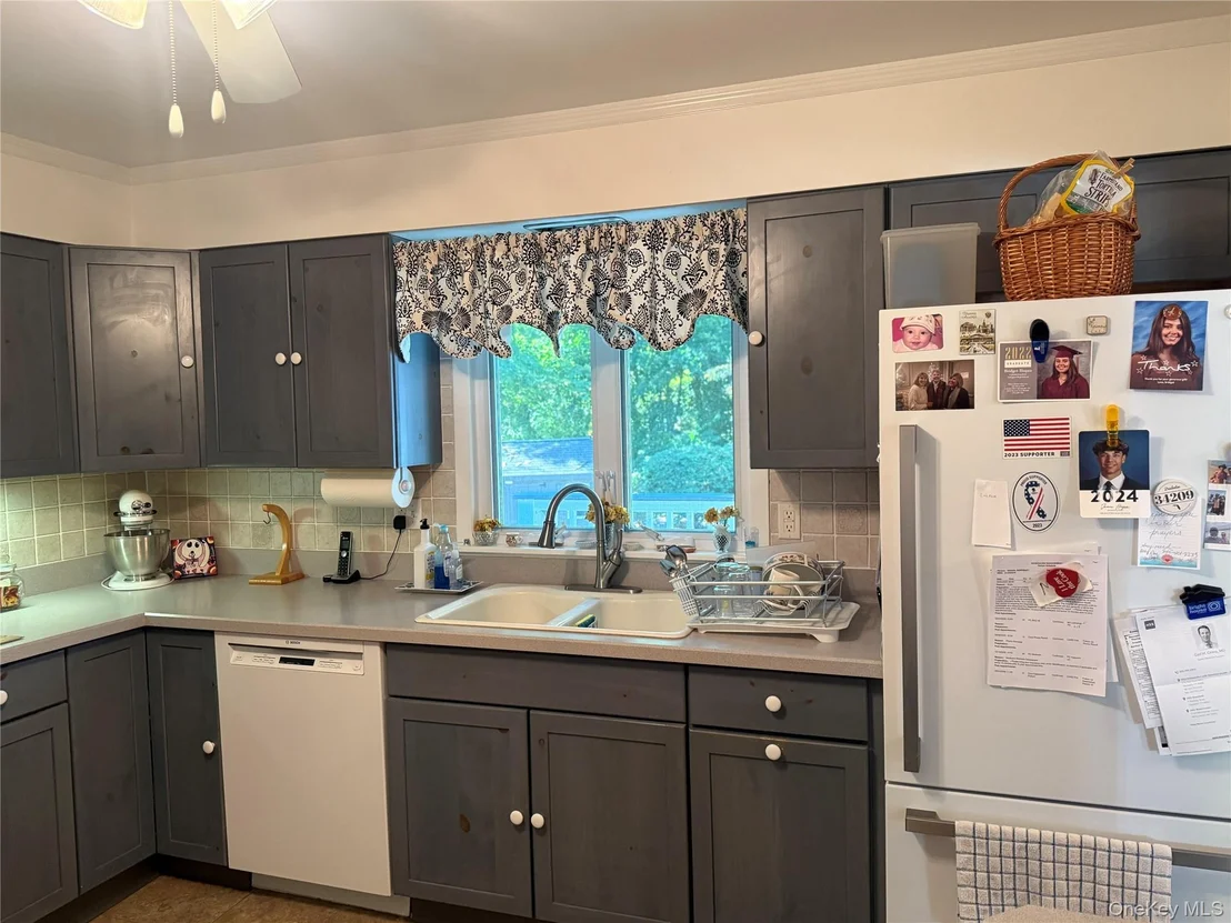 Photo of 78 Edgehill Drive