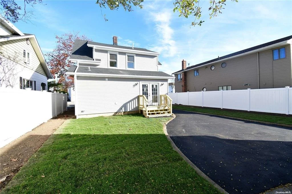 Photo of 2906 Oceanside Road