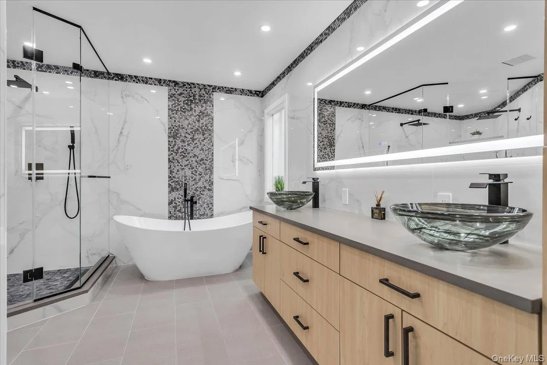 Photo of 21 Buttonwood Drive