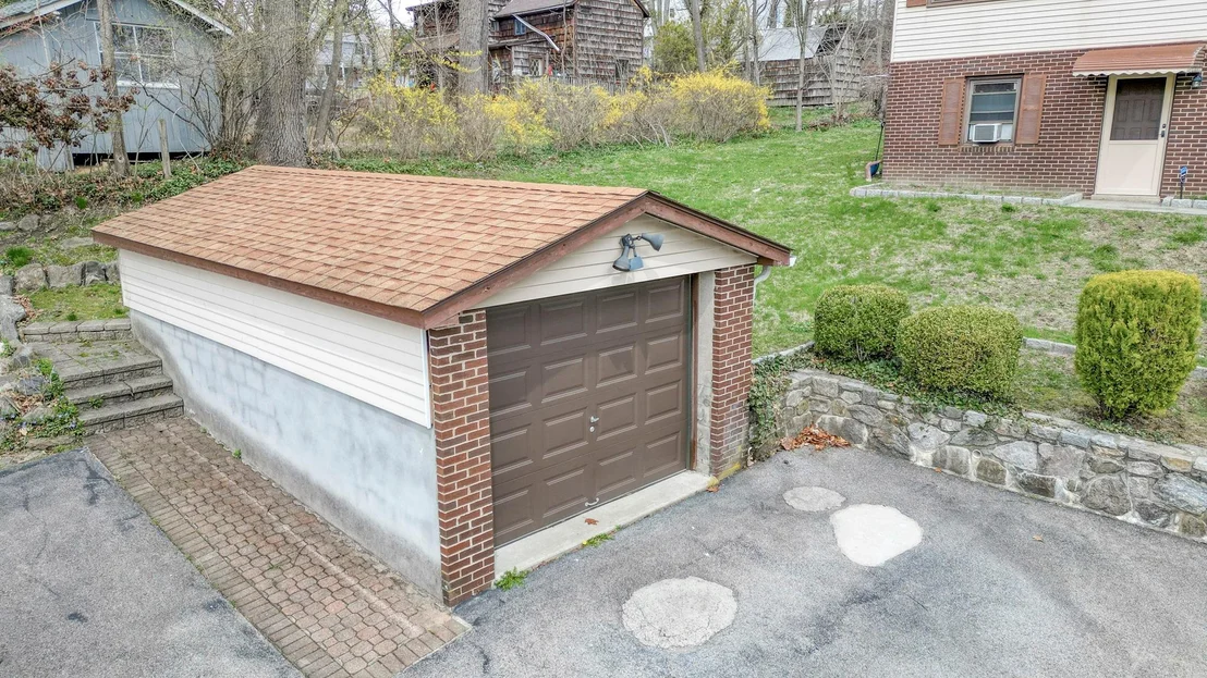 Photo of 73 Pine Avenue