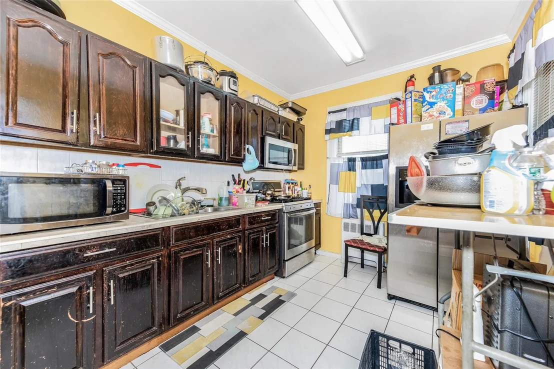 Photo of 4101 Paulding Avenue