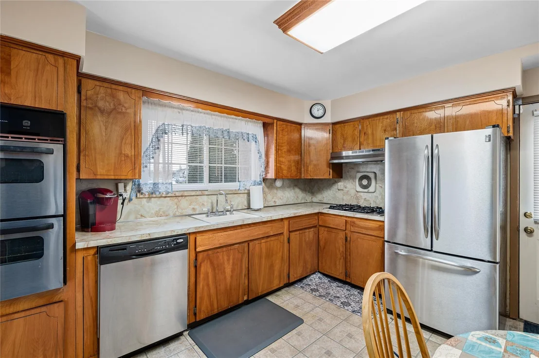 Photo of 2491 Malibu Road