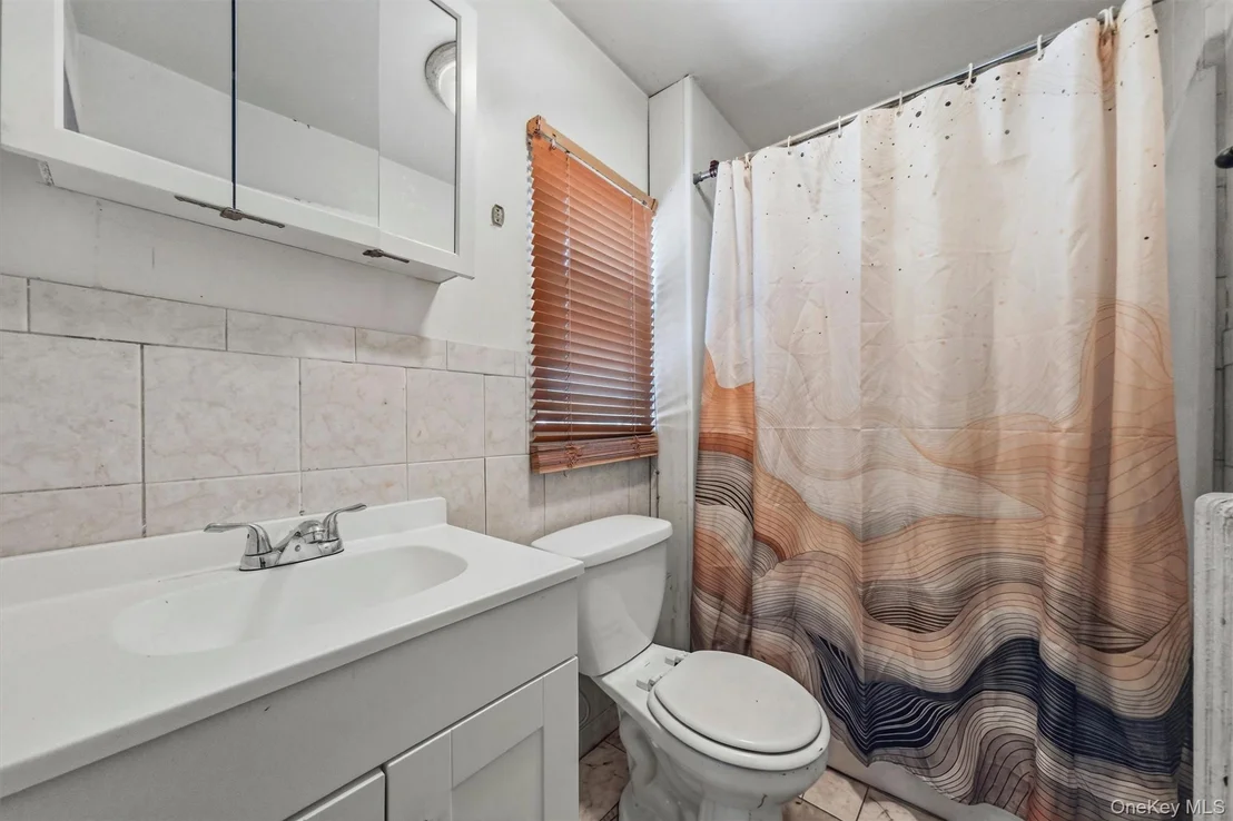 Photo of 10 Dutchess Avenue
