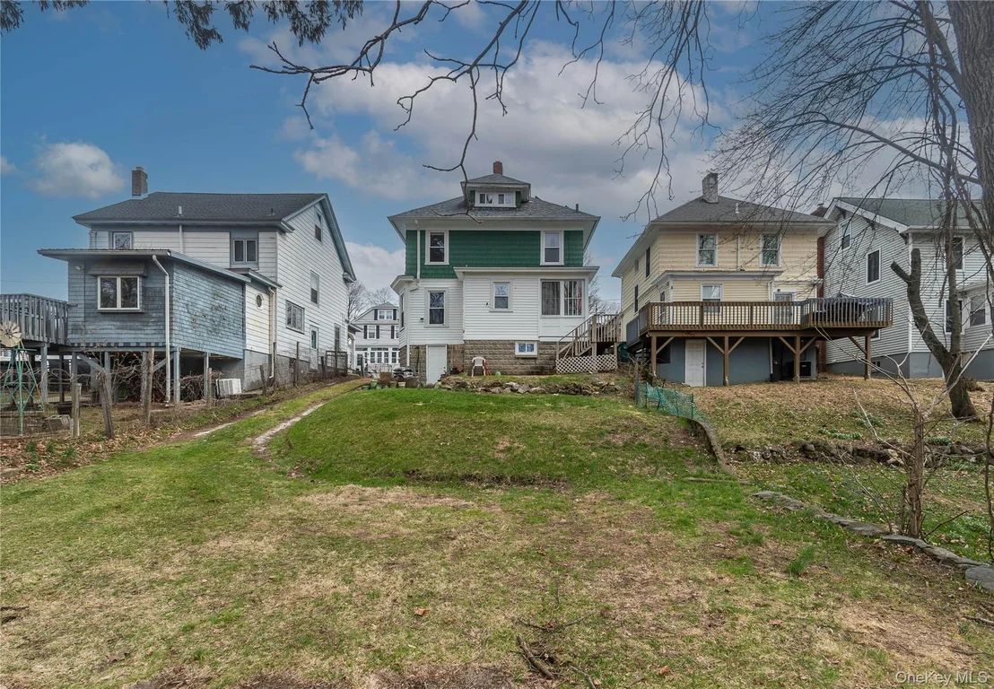 Photo of 17 Streit Avenue