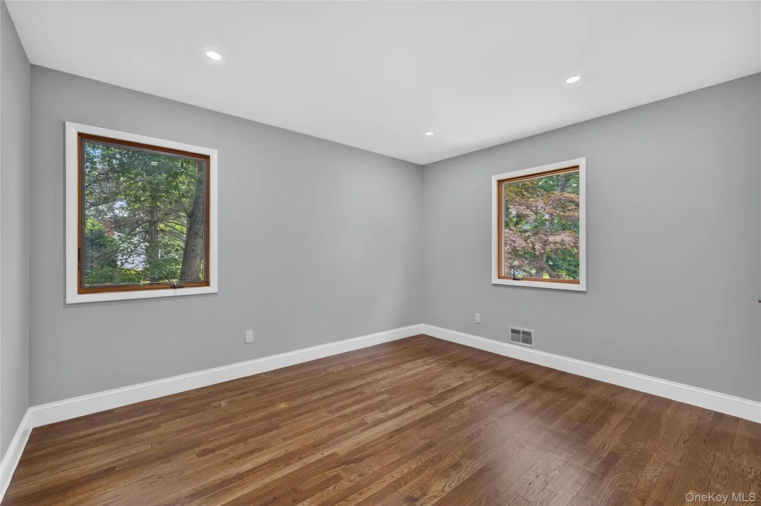 Photo of 11 Penguin Lane