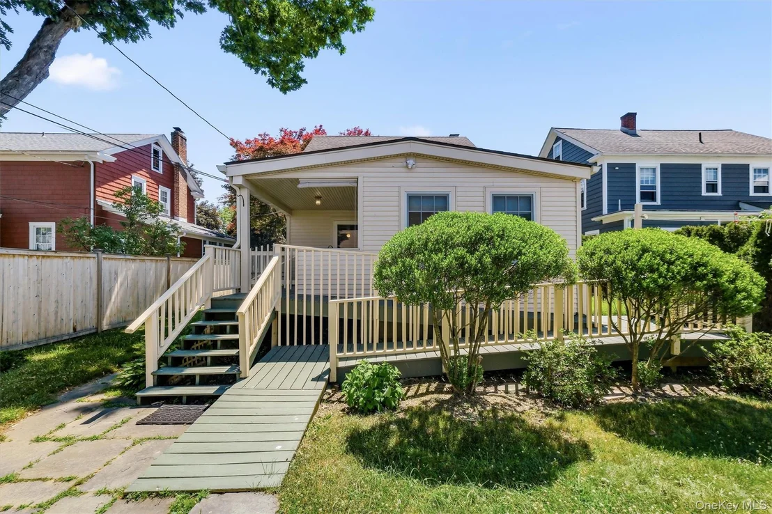 Photo of 14 Spoor Avenue