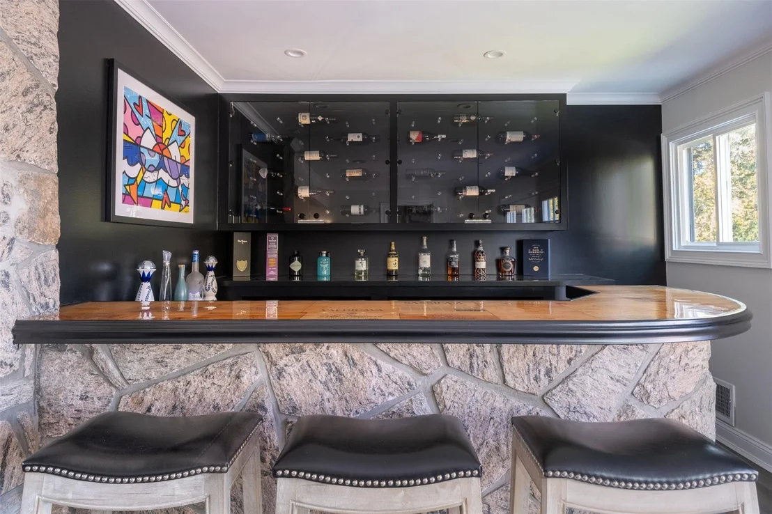 Photo of 6 Hubbard Circle