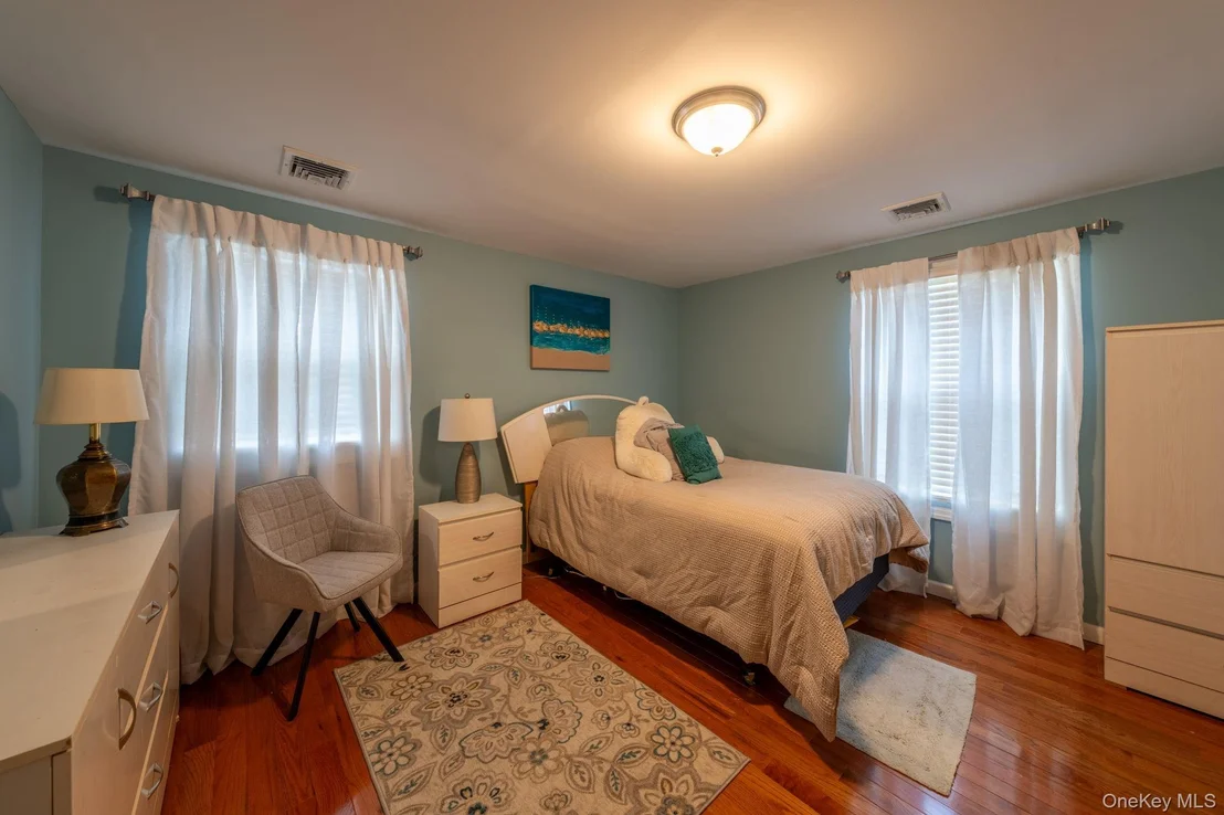 Photo of 20 Sterling Place