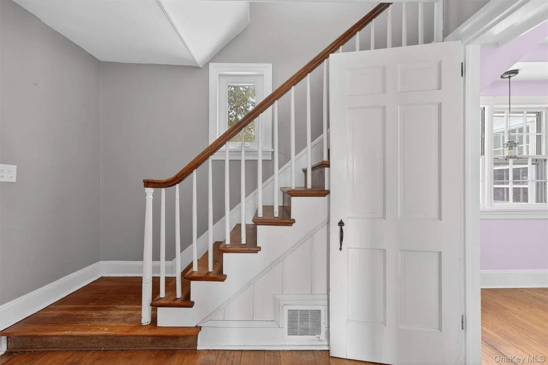 Photo of 74 Onderdonk Road