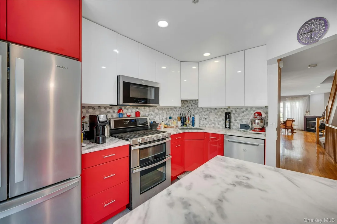 Photo of 1102 Pondside Drive
