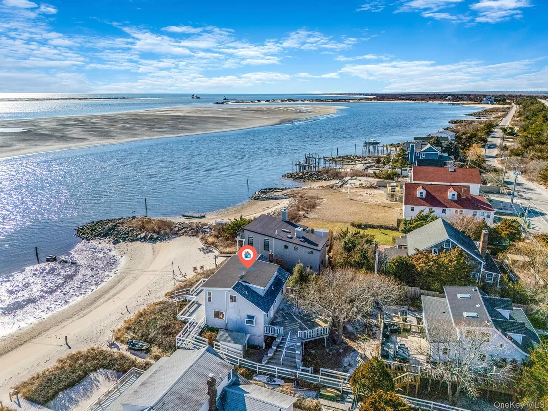 Photo of 116 Oak Beach Road