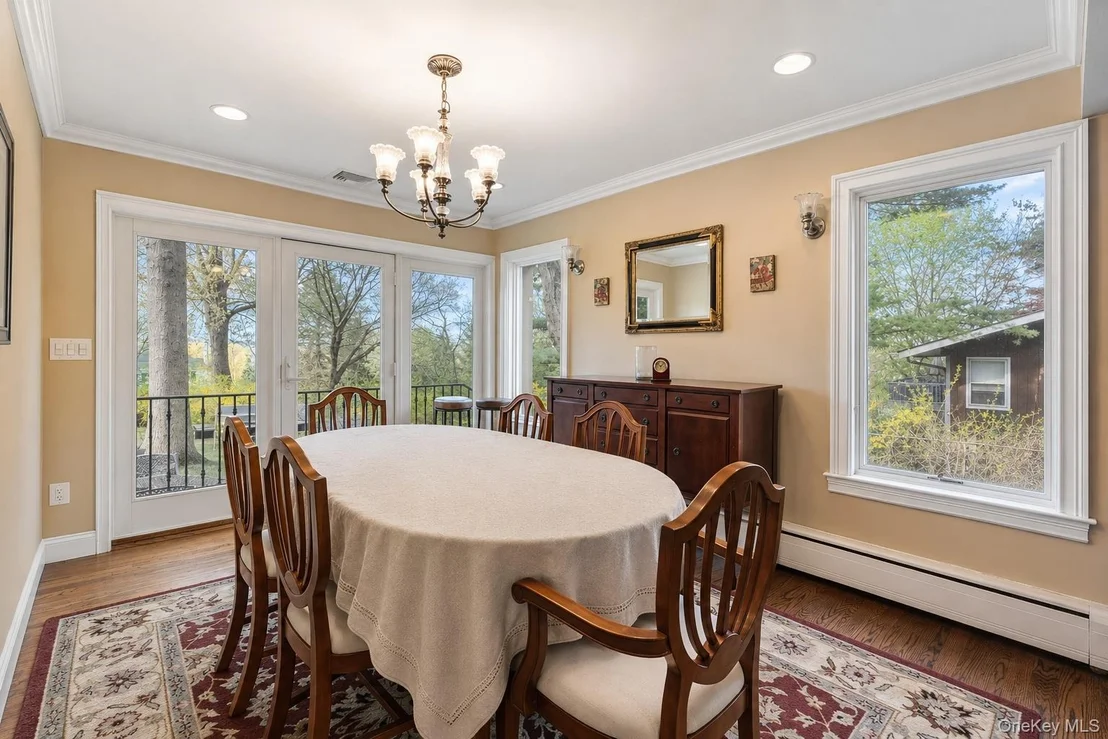 Photo of 8 Riverview Farm Road