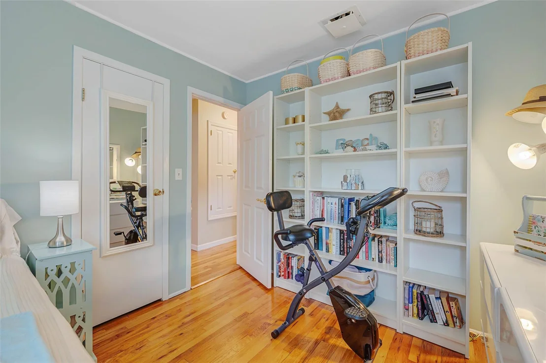 Photo of 15 Peony Lane
