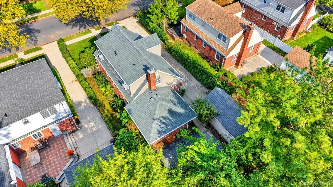 Photo of 135 Sperry Boulevard