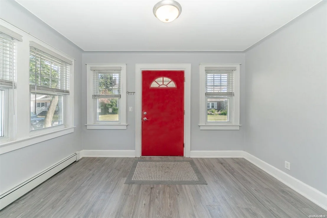 Photo of 32 Herbert Avenue