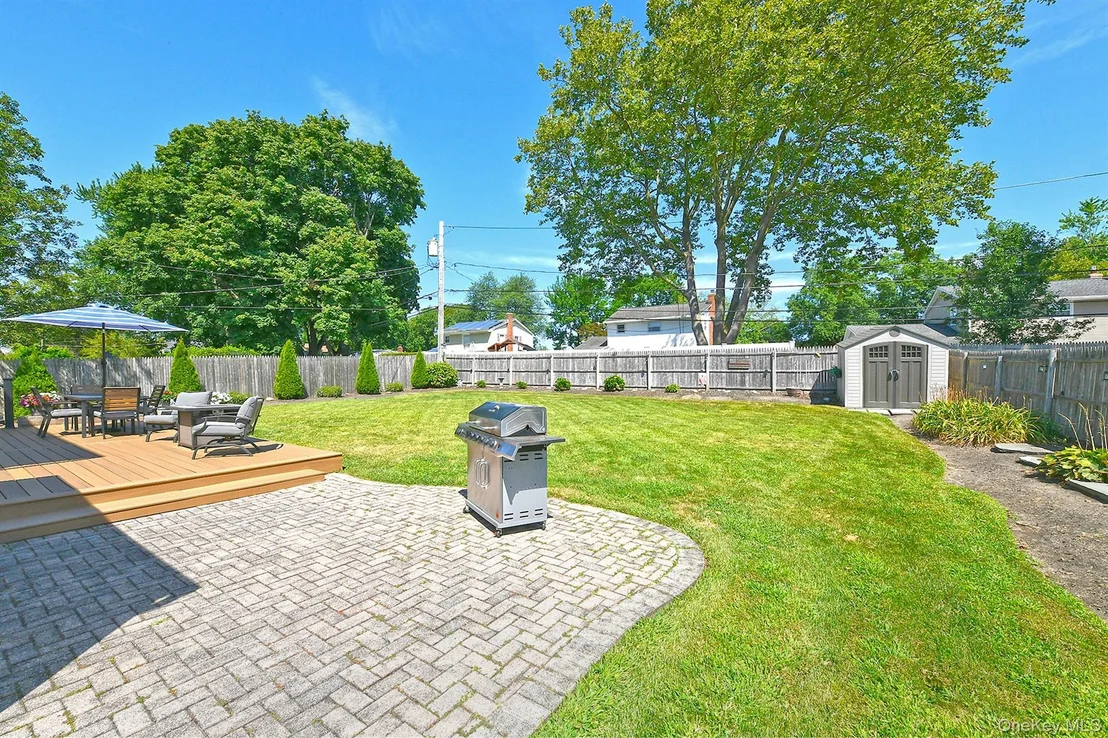 Photo of 42 Montrose Drive