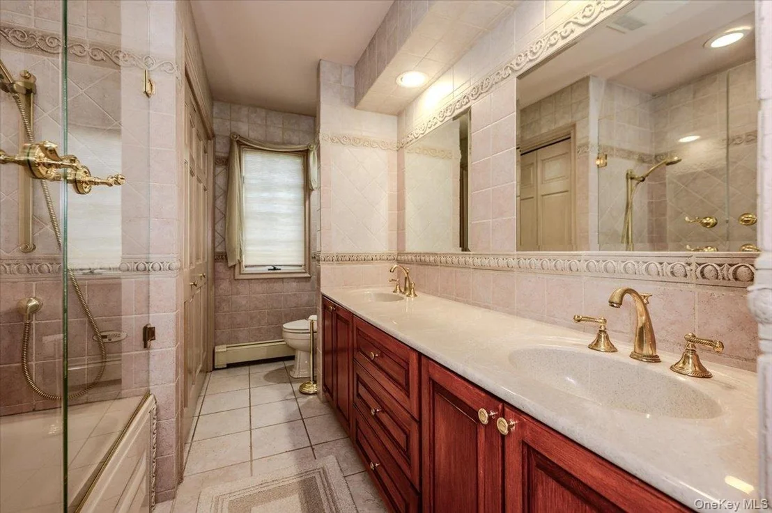 Photo of 150 Harborview Drive
