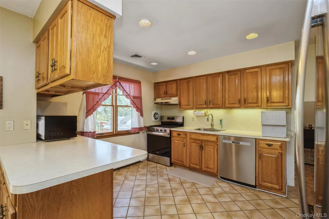 Photo of 5 Highpoint Drive