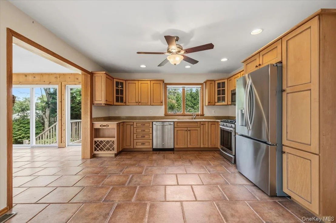 Photo of 2785 Noyack Road