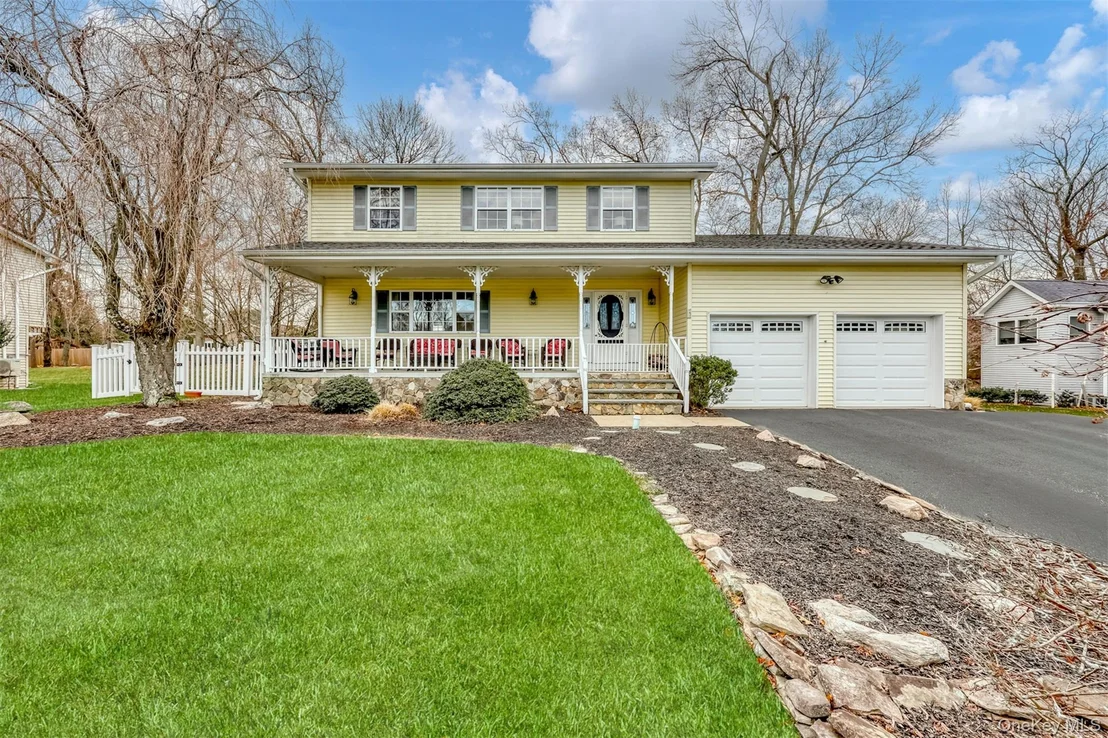 Photo of 18 Mountainview Avenue