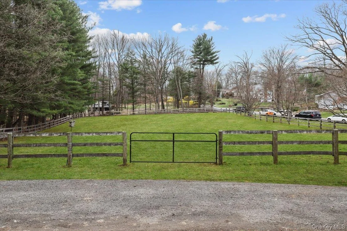 Photo of 6 Annarock Drive