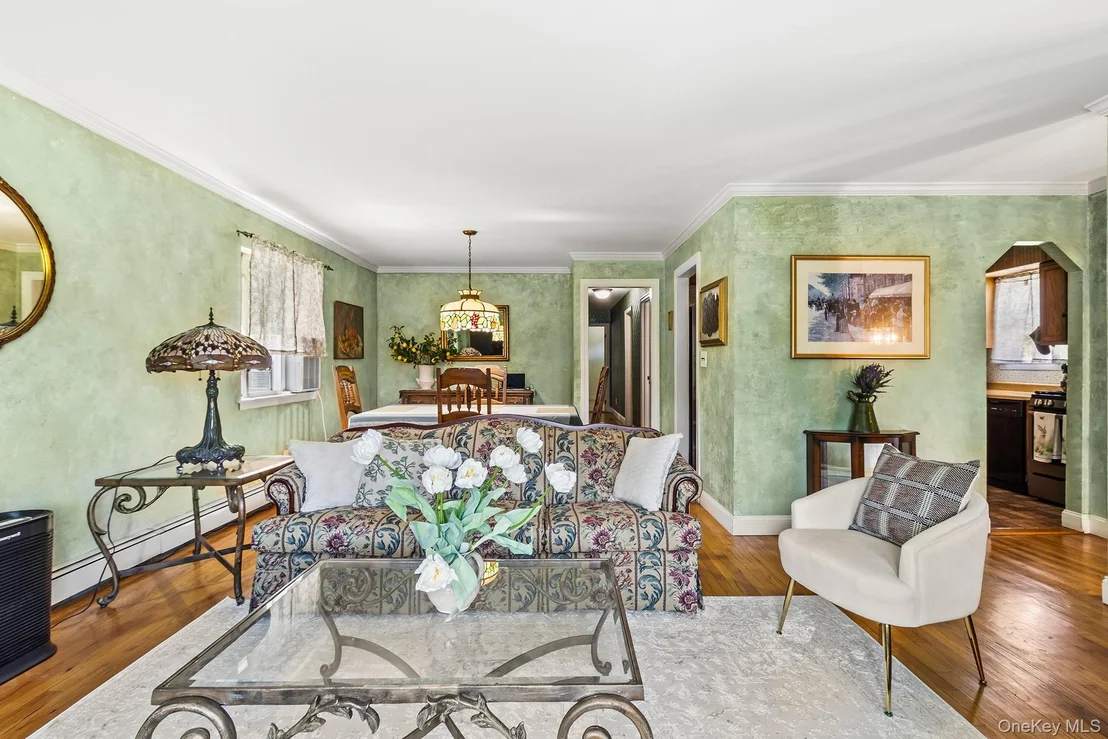 Photo of 1320 Pine Acres Boulevard